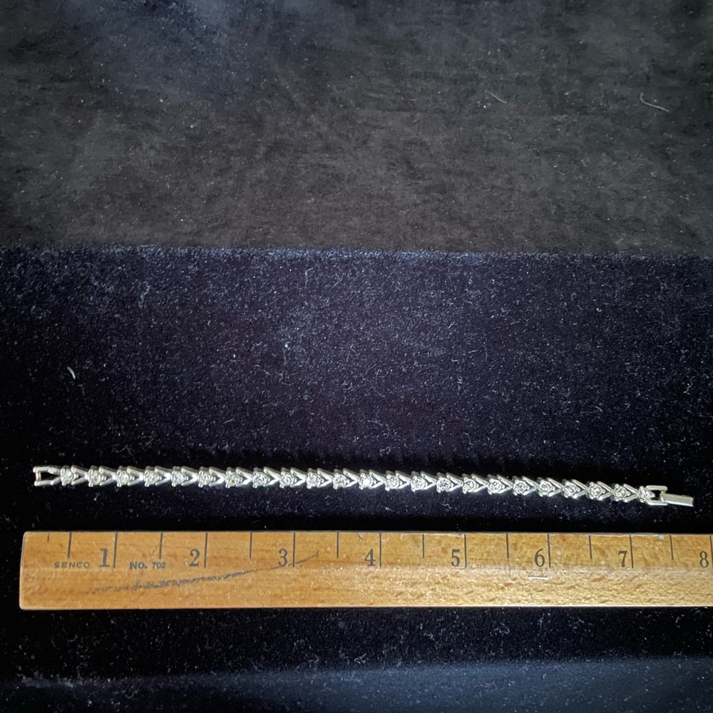 Avon Vintage Women’s Tennis Bracelet